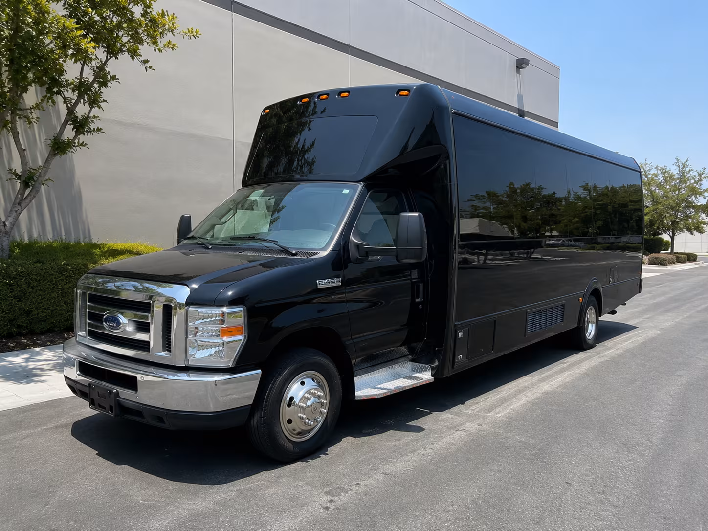 affordable oceanside prom party bus prices split across your group